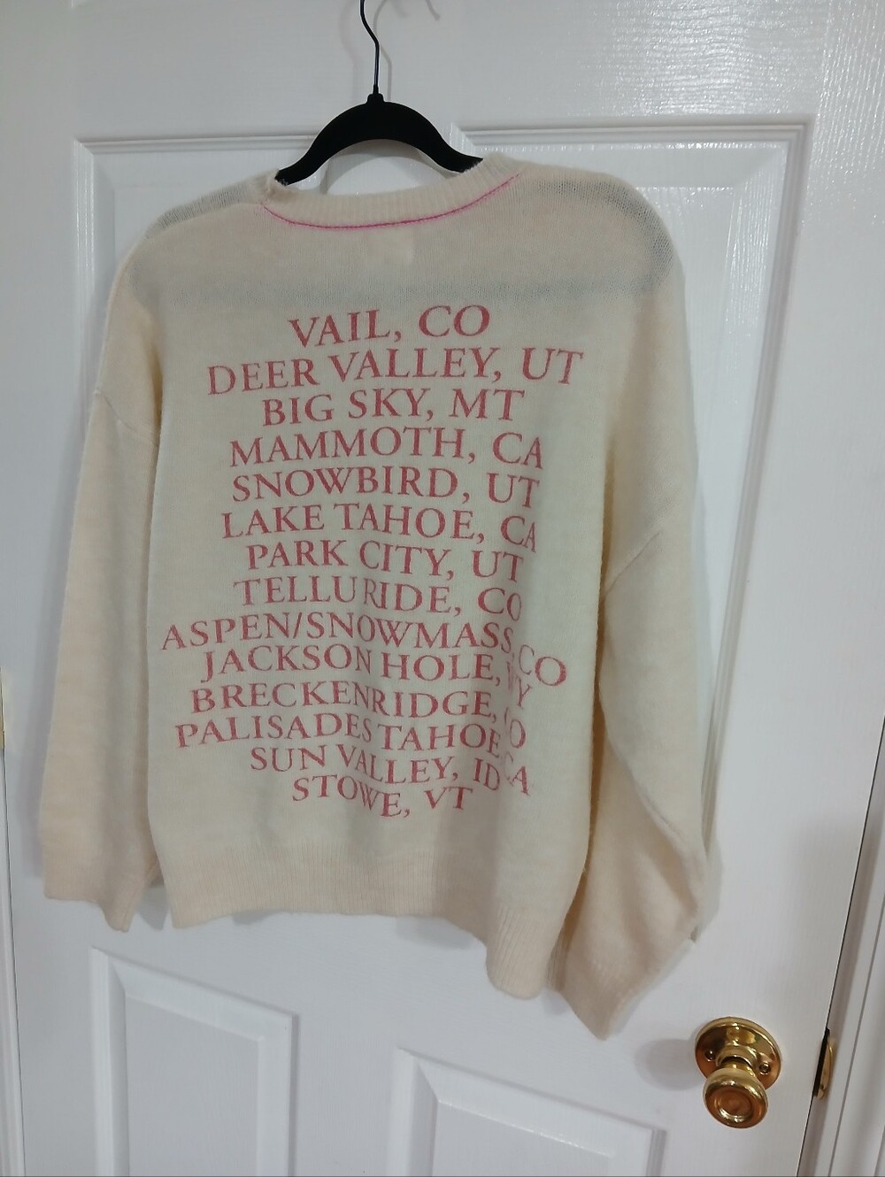 Sundry Destinations Crewneck Sweater Quiet Luxury Ski Lodge Resort Boxy Cozy NWT - Picture 9 of 9
